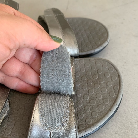 Vionic Silver Camila Sandal Orthopedic Summer Fall Metallic Retro Comfort - Picture 6 of 9